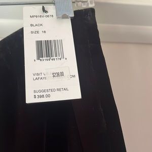 Lafayette 148 velvet black trousers.  NWT- zip front- pleated, slouchy.  16.